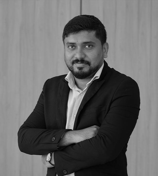 Naheem TP – B&W Naheem TP - B&W
